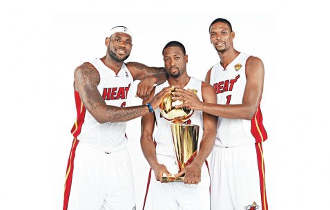 世界杯赛程资讯-面对巴西队阵容深度接受考验的关键时刻，决赛换代进程正牵动万千球迷的视线。